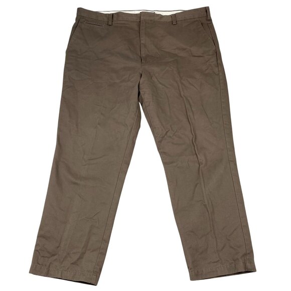Dockers Men's Khaki Pants 42x30 D4 Classic Fit Brown 100% Cotton Straight Leg - Picture 1 of 12